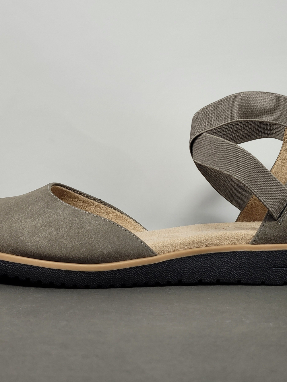 Naturalizer SOUL Intro Taupe Elastic Crossover Comfort Sandal